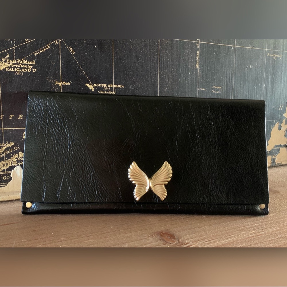 NWOT Moss Mills Envelope Clutch